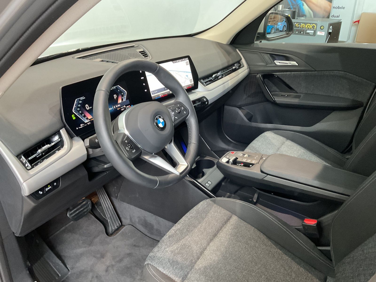 Fahrzeugeinzelansicht 10 Fahrzeugabbildung BMW X1 sDrive20d |Komfortzugang |Sitzheizung |Parkin