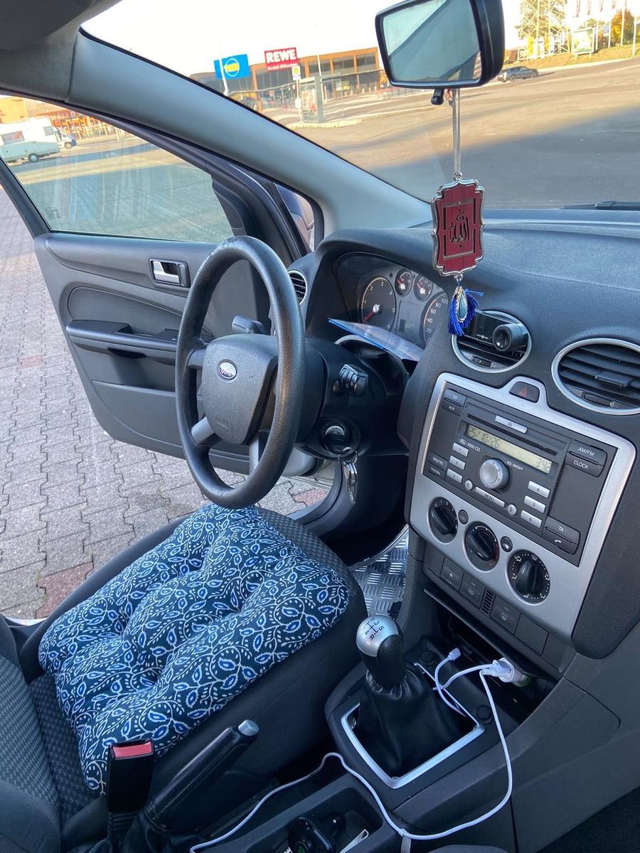 Ford Focus 2005 — photo 10