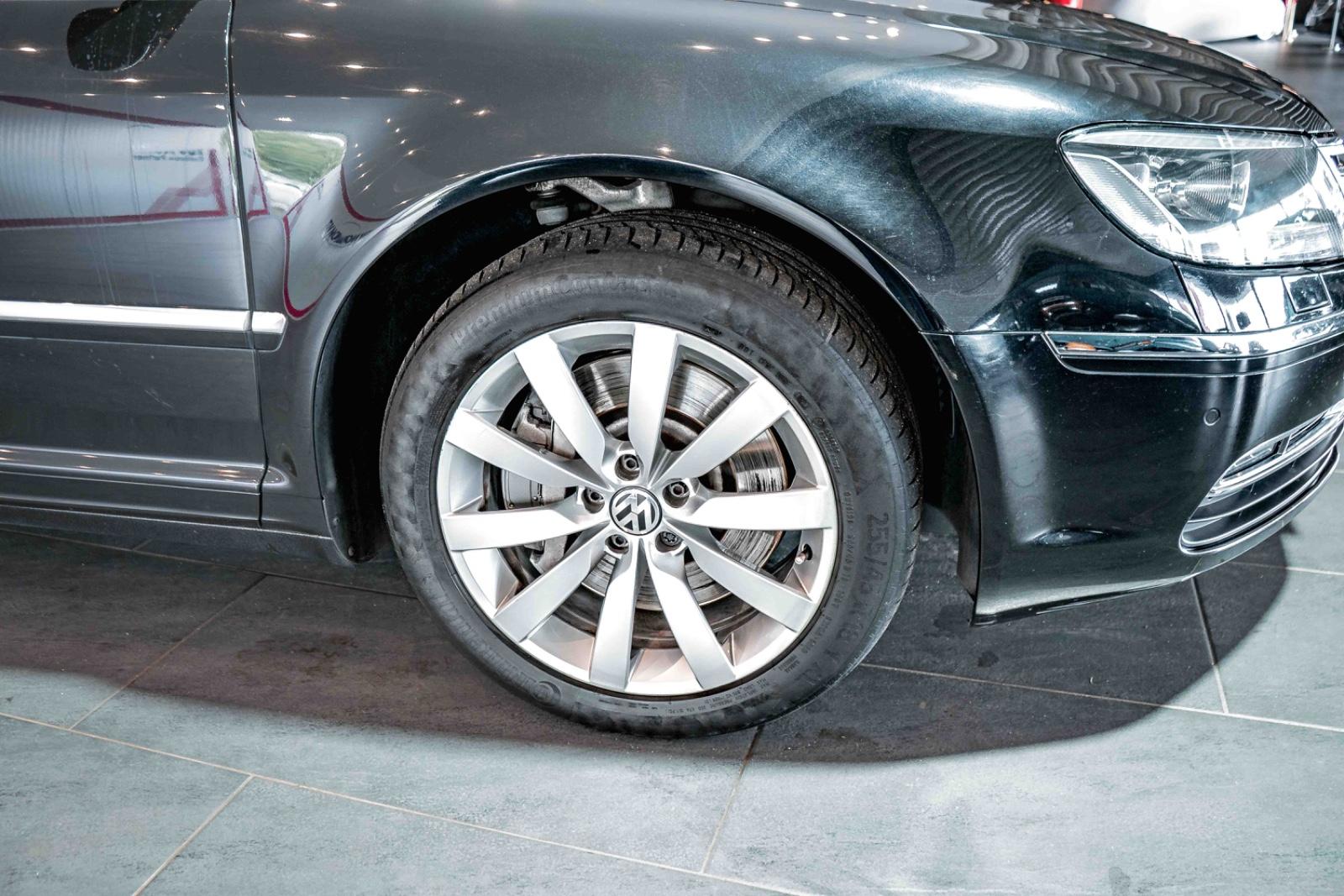 Volkswagen Phaeton 3.0 TDI V6 4M Sitzklima Schiebedach 4SHZ