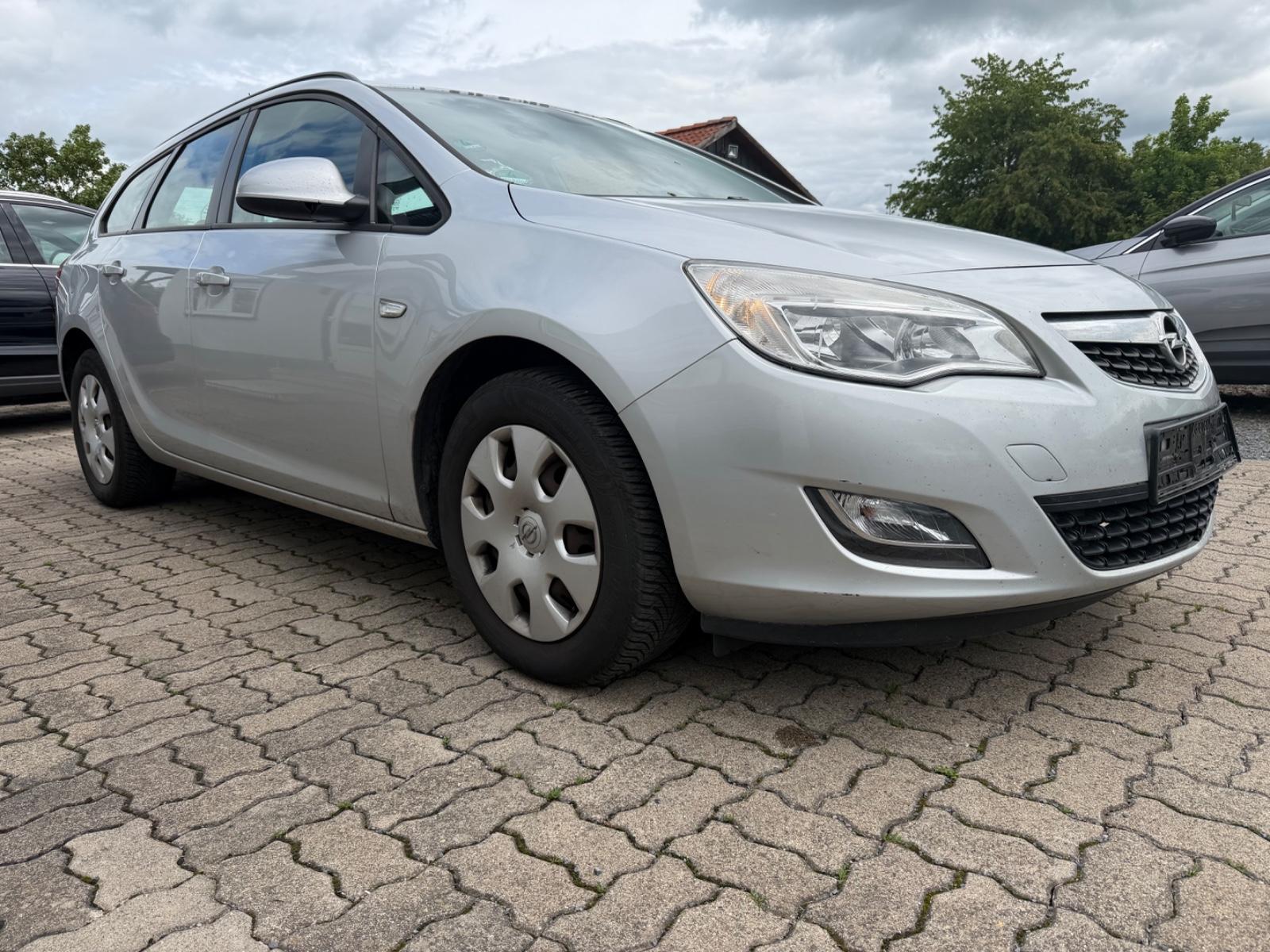 Opel Astra J Sports Tourer Selection