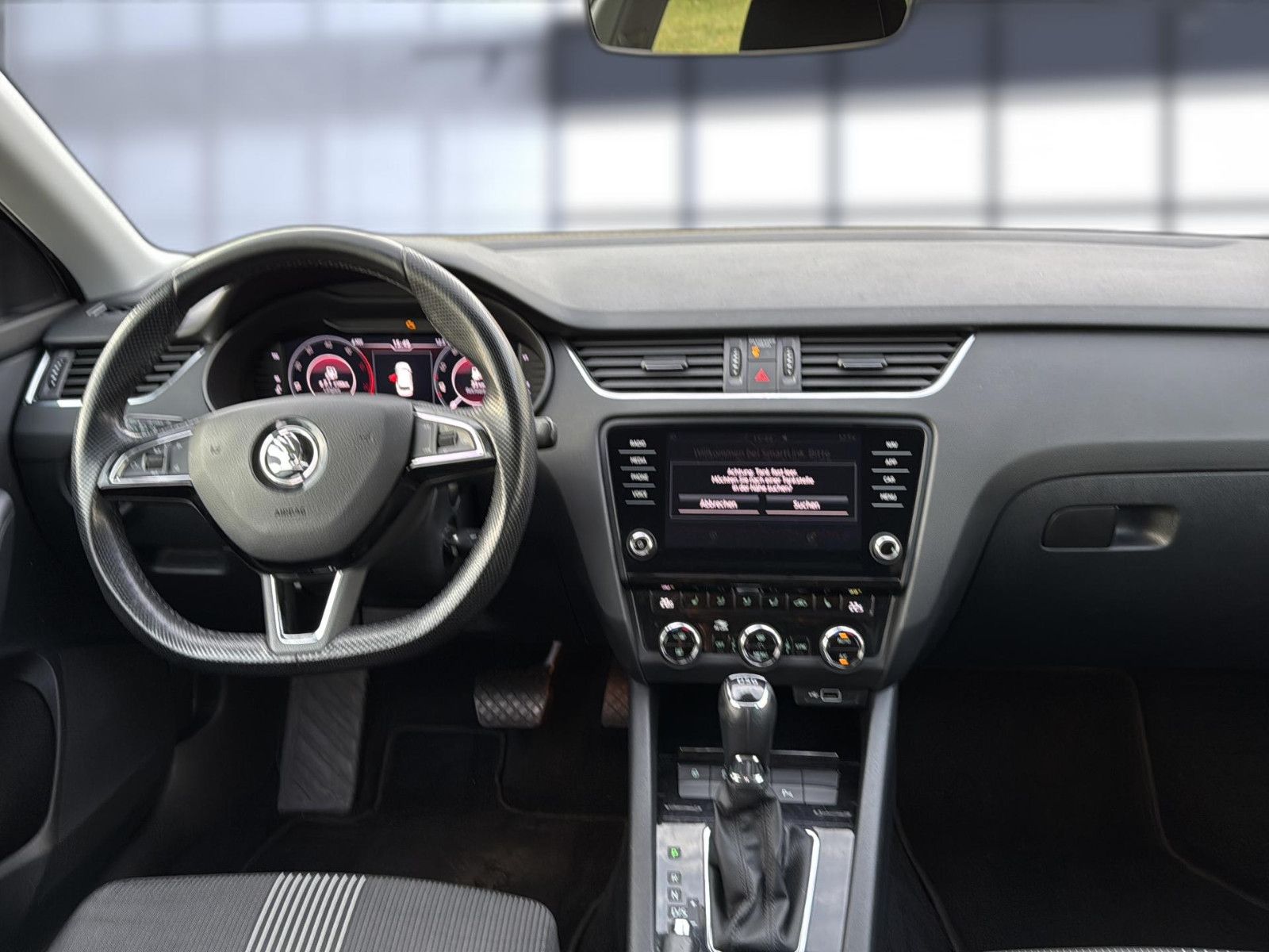 Fahrzeugabbildung SKODA Octavia Combi Style / AHK / unfallfrei / Top !!