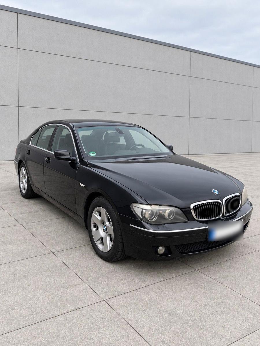 BMW 730