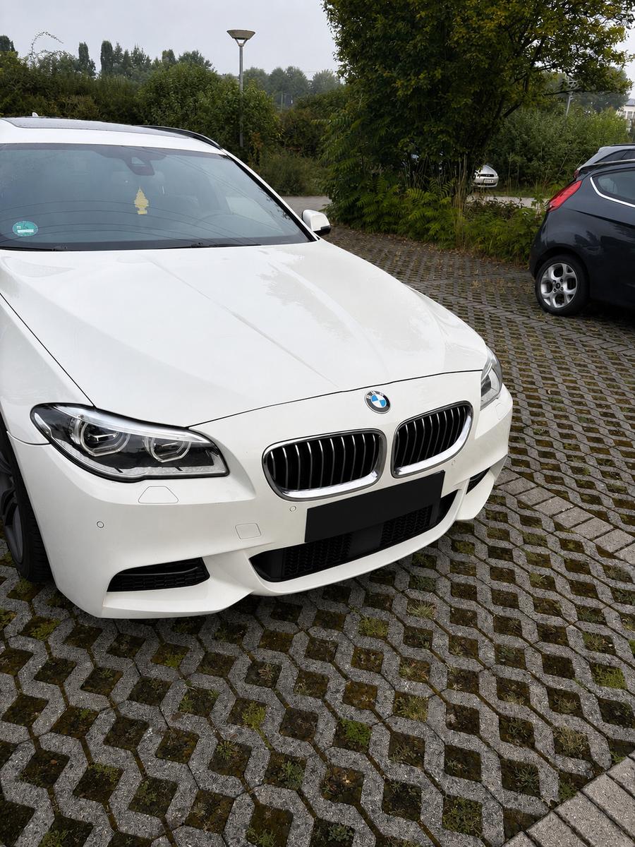 BMW 530d Touring A Luxury Line Luxury Line