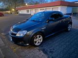 Opel tigra cabriolet - Opel Astra aus 2010: Cabrio