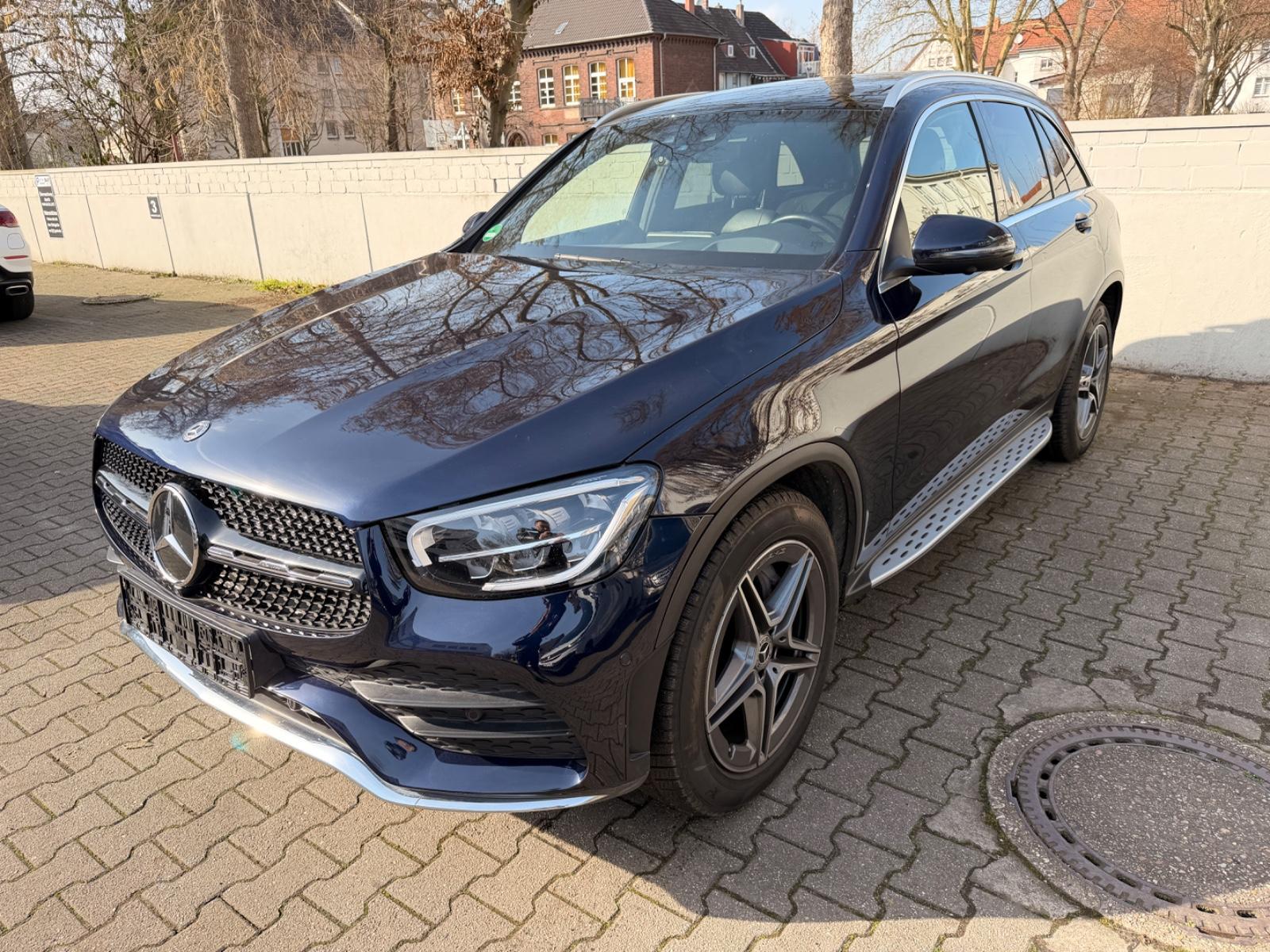 Mercedes-Benz GLC 400 d 4M AMG Line Panorama Head-Up Leder