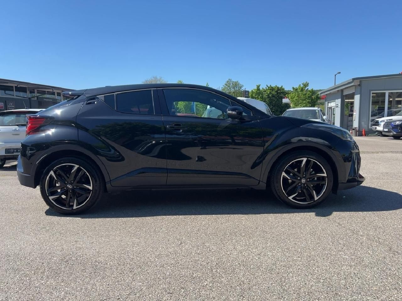 Fahrzeugabbildung Toyota C-HR 2.0 Hybrid GR Sport Black Edition