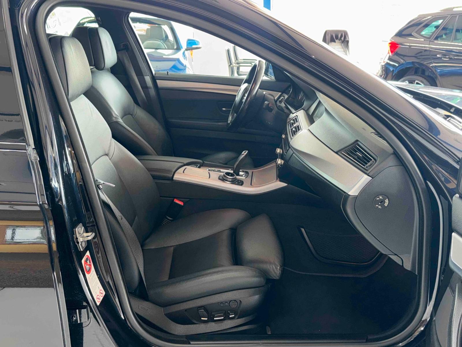 BMW 530d 5 Touring M-PAKET-/HUD-/LEDER-/S-CLOSE