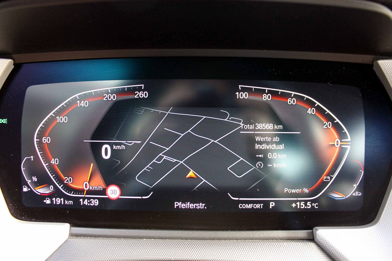 Fahrzeugabbildung BMW 118i Advantage Steptr. Temp. PDC KAM NAV LED SHZ