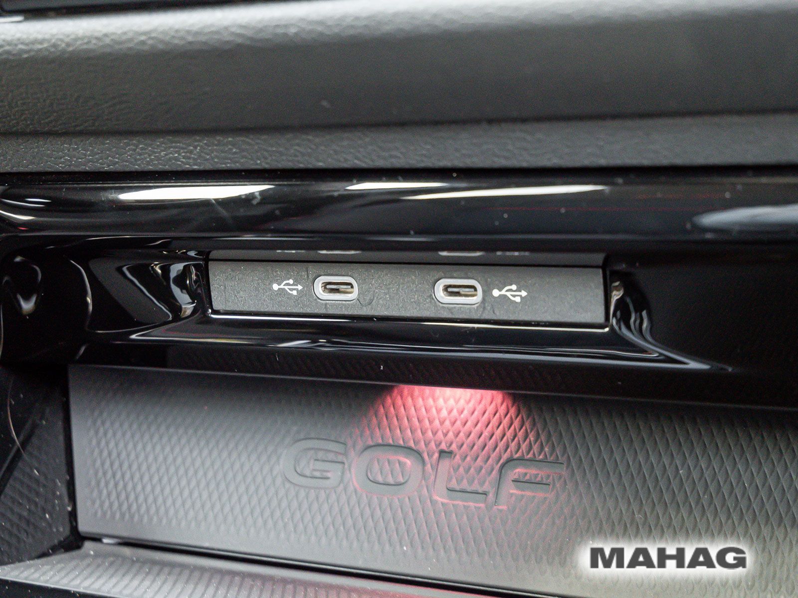 Volkswagen Golf VIII GTI Clubsport 2.0 TSI BlackStyle IQ.Li foto 23