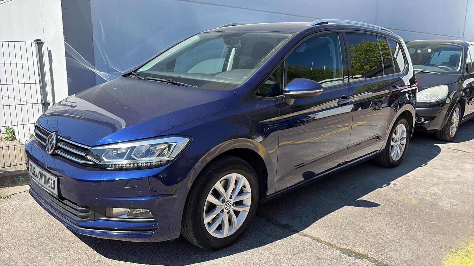Volkswagen Touran 1.4 TSI*7 Sitze*LED*DSG*AHK