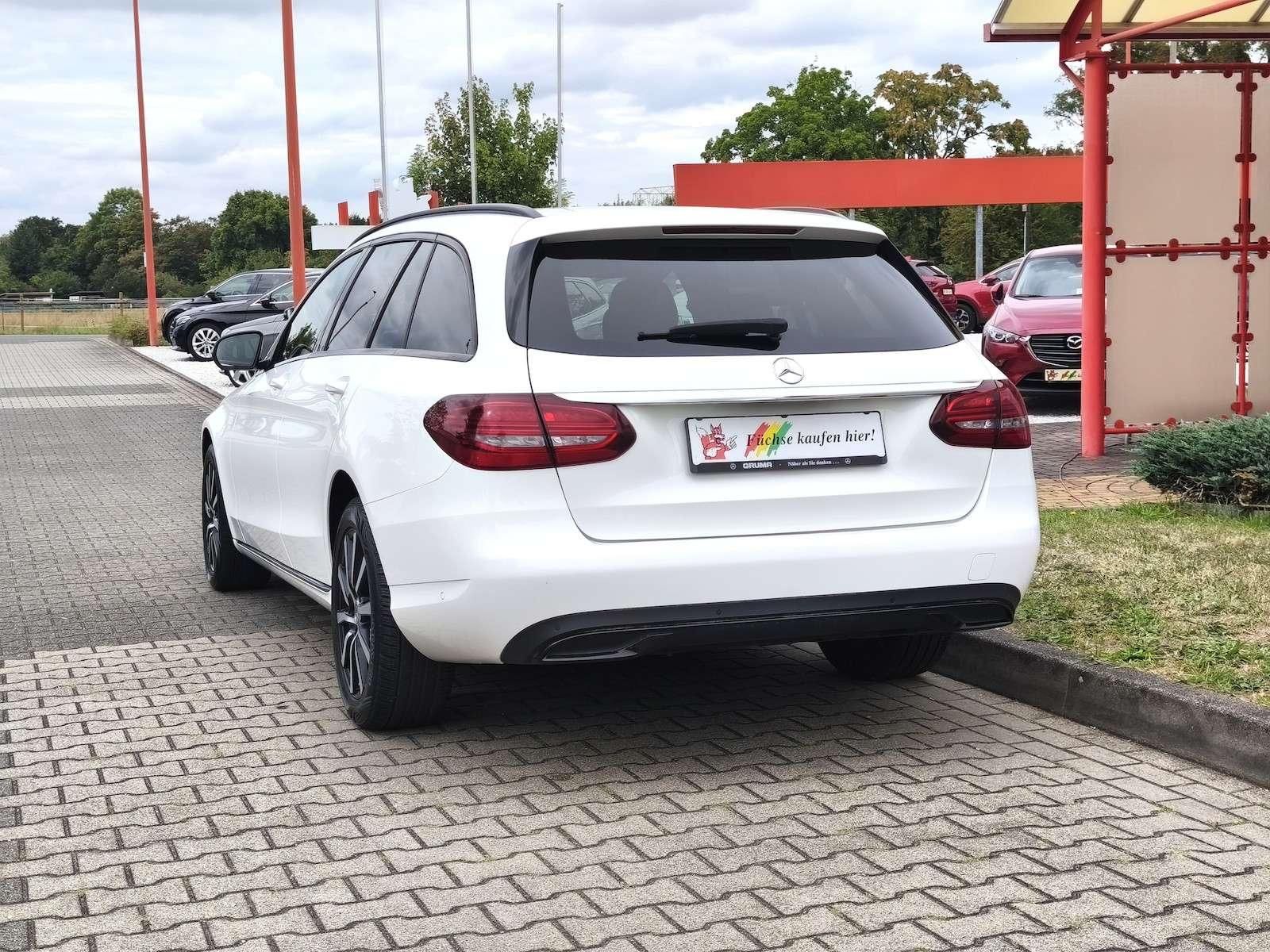 Fahrzeugabbildung Mercedes-Benz C300d T 4Matic Multibeam/Sound/Memory/StandHz...