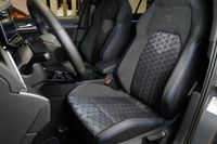 Volkswagen Golf VIII 1.5TSI R-Line Black Style AHK Pano 360