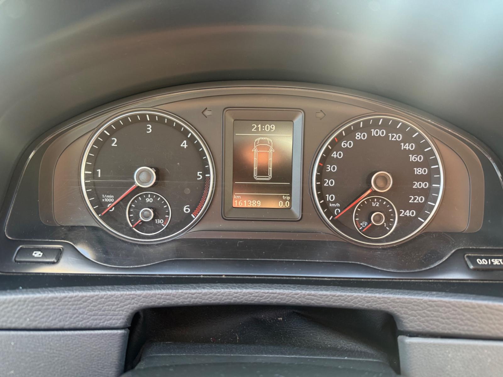 VOLKSWAGEN T5 MULTIVAN 2.0 TDI 179CH - GPS - CHAUFFAGE STATIONNAIRE - BVM - ATTELAGE - 161.400 KMS