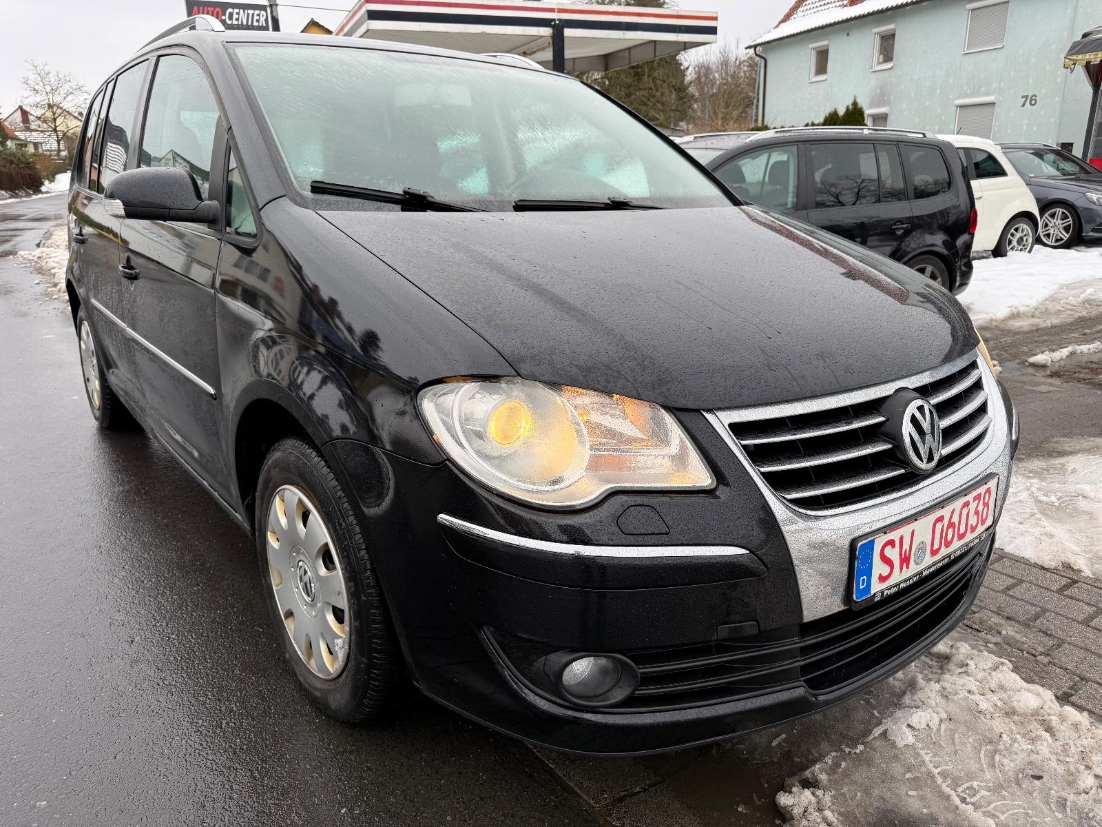 Volkswagen Touran Highline 2,0 TDi / 7 Sitzer /Klimaaut/AHK