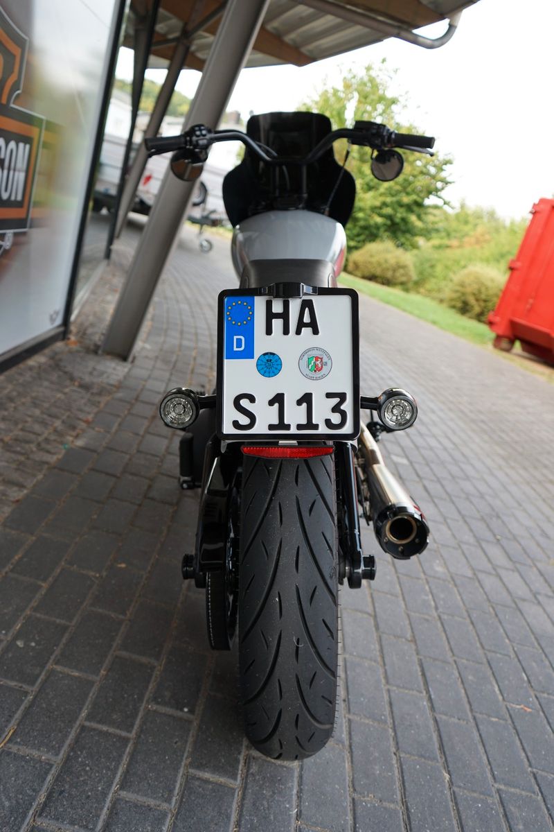 Fahrzeugabbildung Harley-Davidson Softail Street Bob FXBB CLUBSTYLE