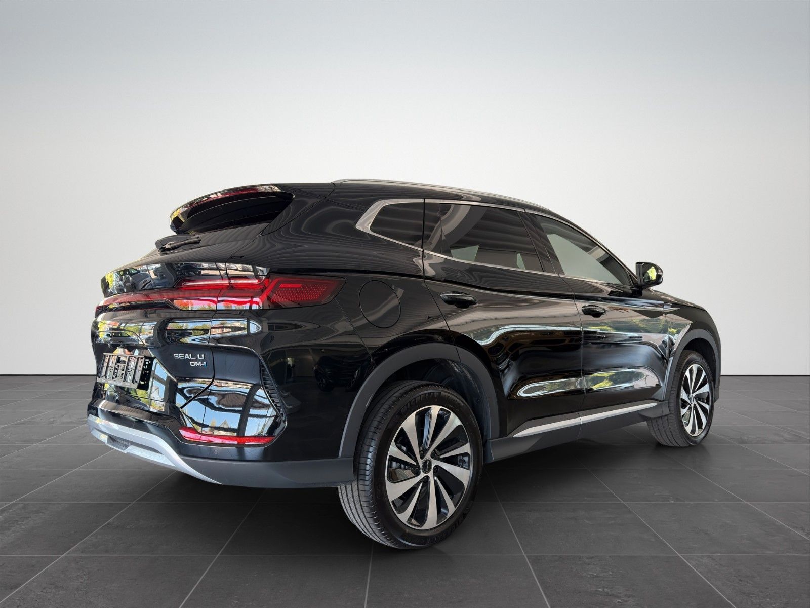 BYD SEAL U