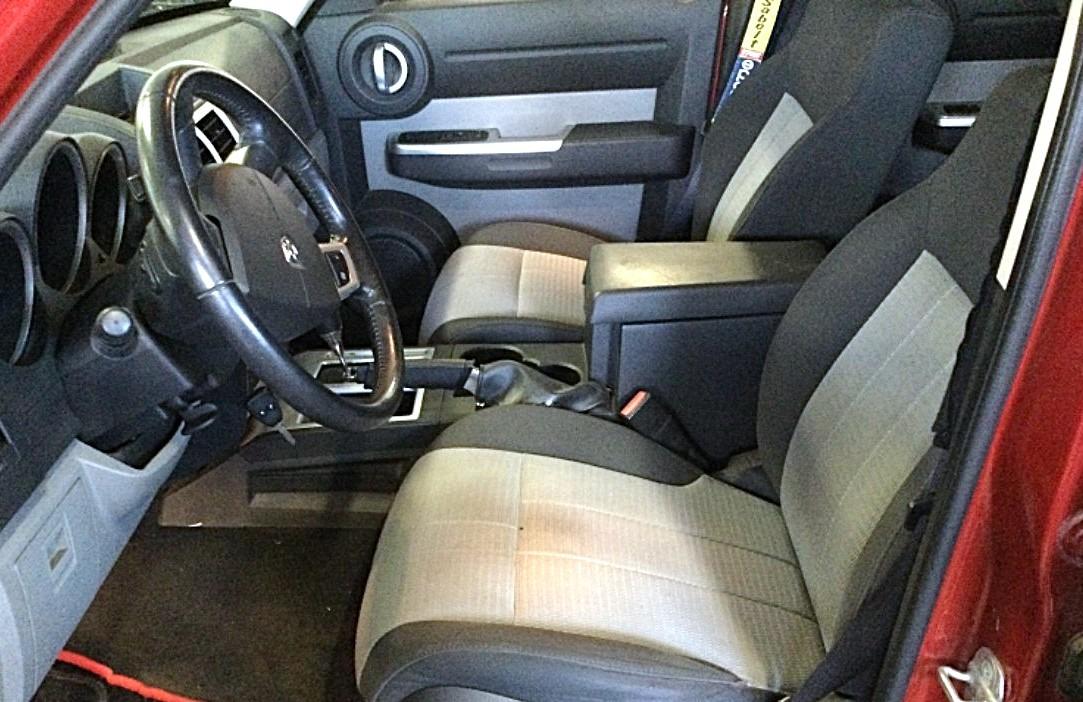 Dodge Nitro 2010 — photo 7