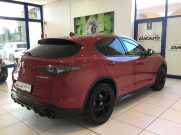 Alfa-Romeo Stelvio - 8