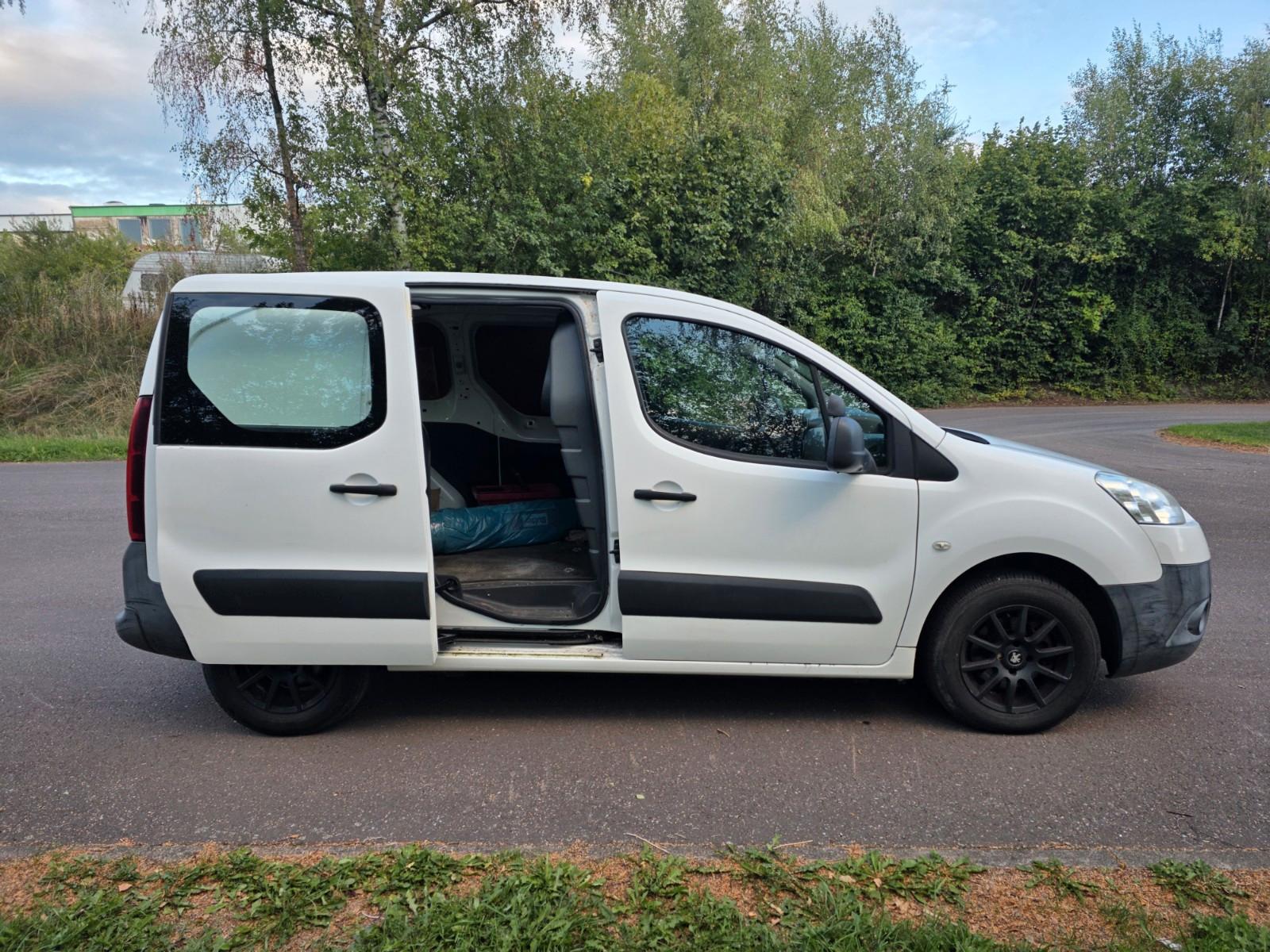 Peugeot Partner Tepee Allure HDI 115 1.6 Allure