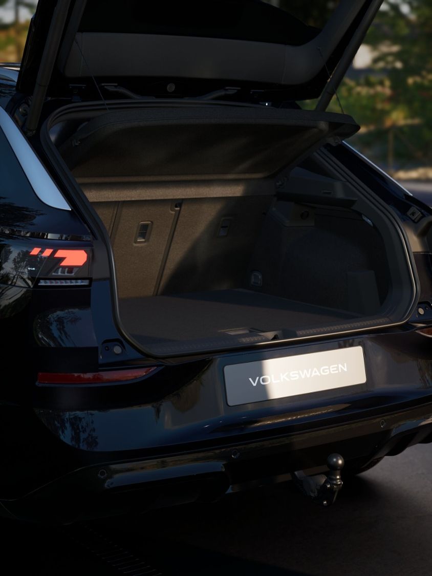 Fahrzeugabbildung Volkswagen T-Roc 1.5 eTSI R-Line *AHK, Winterkompletträ., I