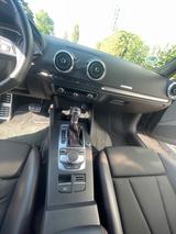 Audi S3 2.0 TFSI S tronic quattro Sportback - - Audi S3: Blau