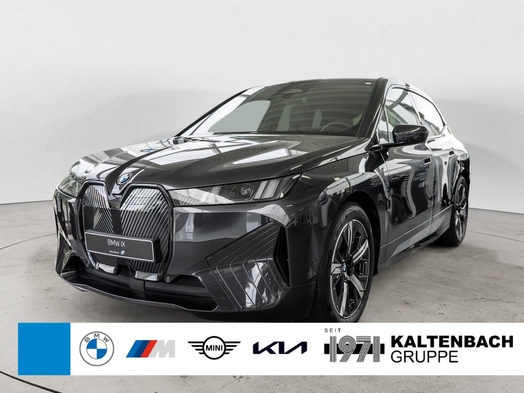 BMW iX xDrive 45 FACEL. LED ACC AHK NAVI H/K KAMERA