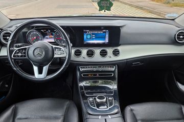 Mercedes E 220 - 5