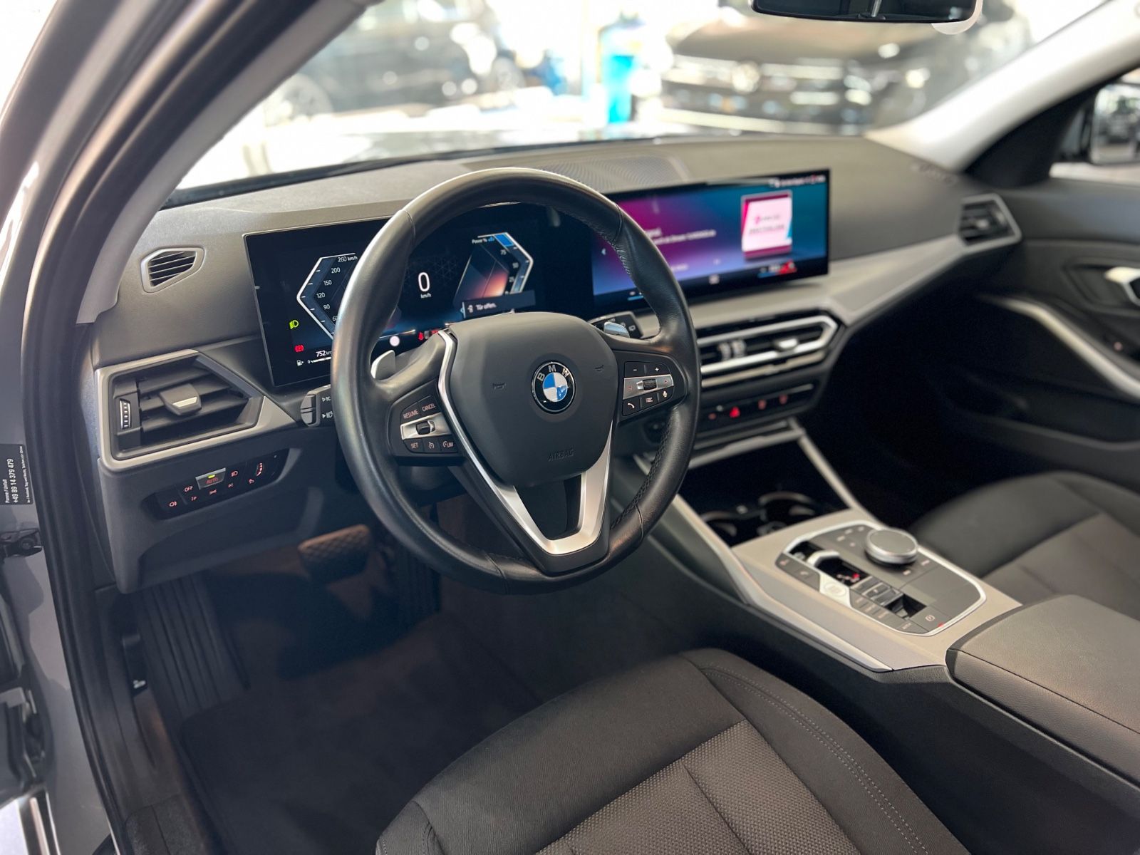 BMW 320 d xDrive Touring III DRIVING ASSISTANT III foto 23