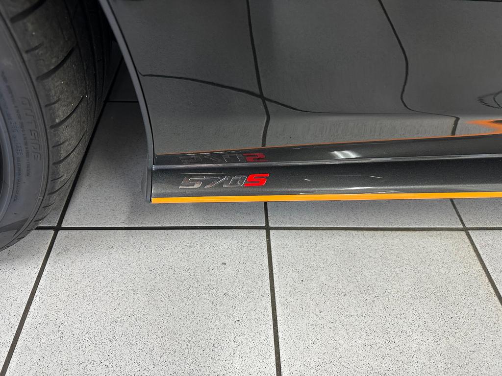 McLaren 570S