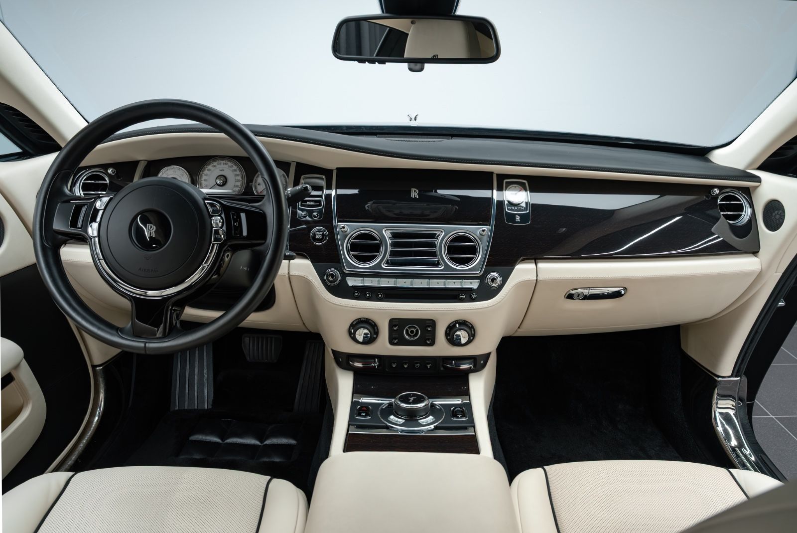 Fahrzeugabbildung Rolls-Royce Wraith BESPOKE AUDIO/SHOOTING STAR/DRIVER ASSI 3