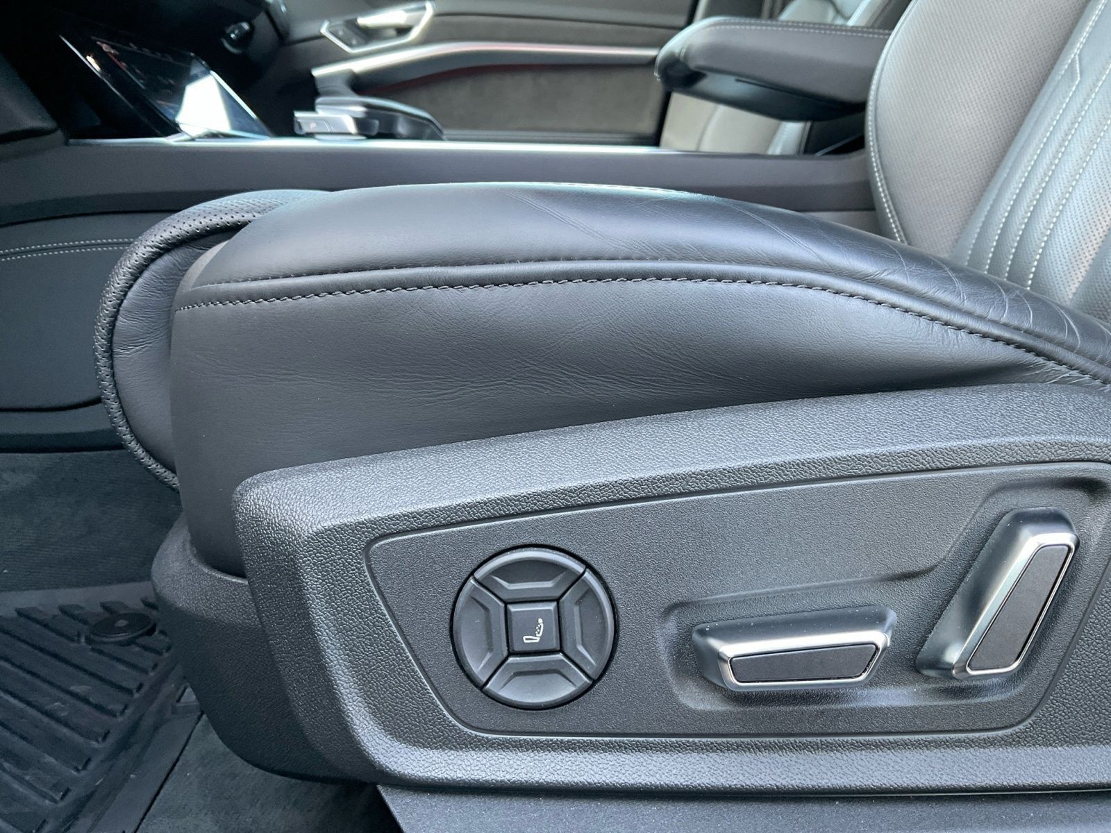 Audi e-tron - Bild 22