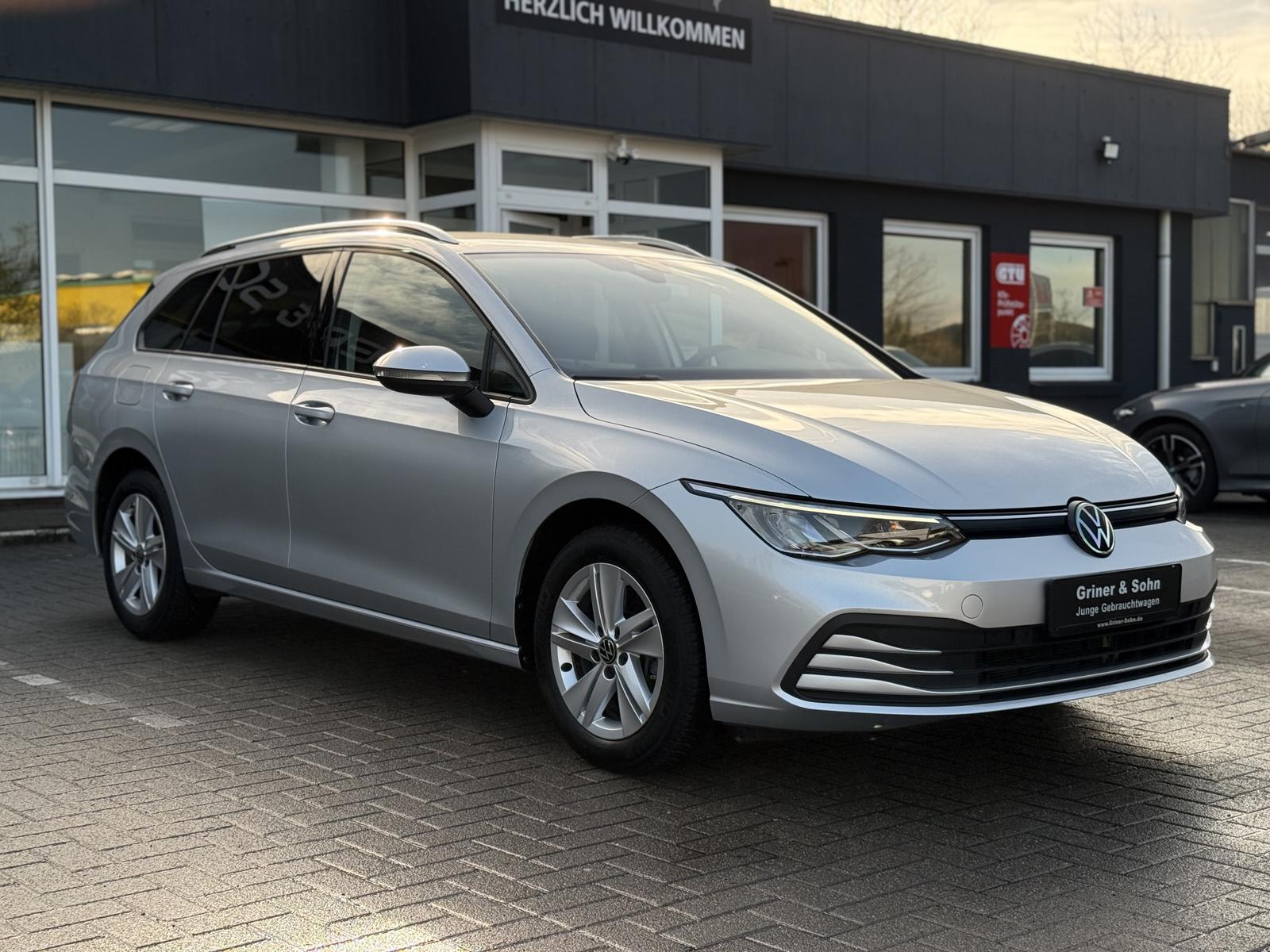 Volkswagen Golf Variant,Life,Winter,R-Kamera,Travel,ACC.