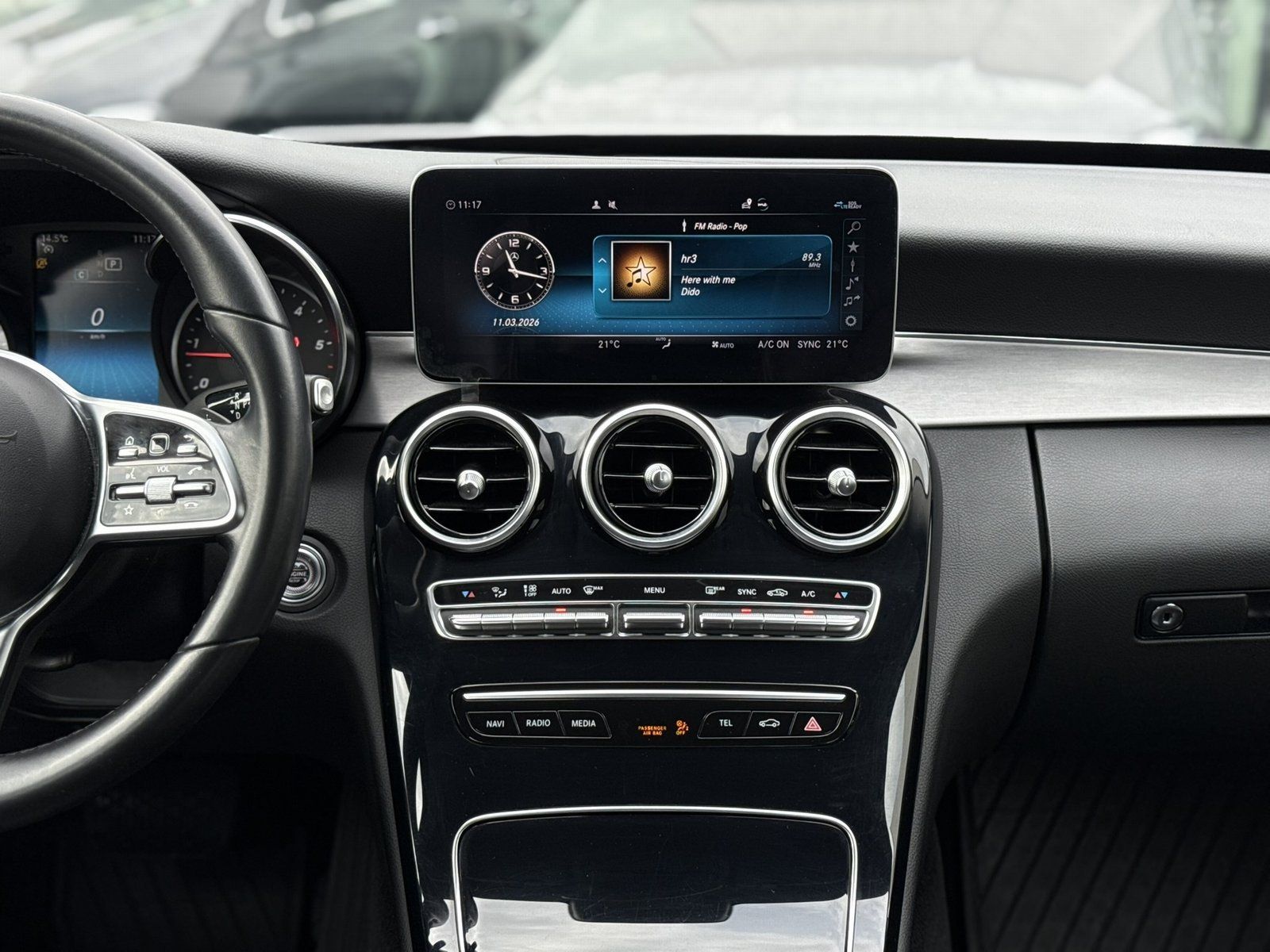 Fahrzeugabbildung Mercedes-Benz C 220 d T AVANTGARDE*LED*KAMERA*NAVI*