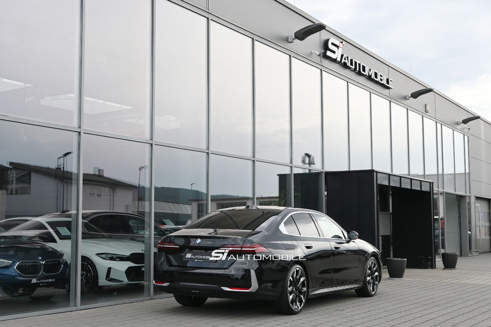 Fahrzeugabbildung BMW 520d xDr. °UVP 88.830€°MERINO°PANO°STHZG°360°