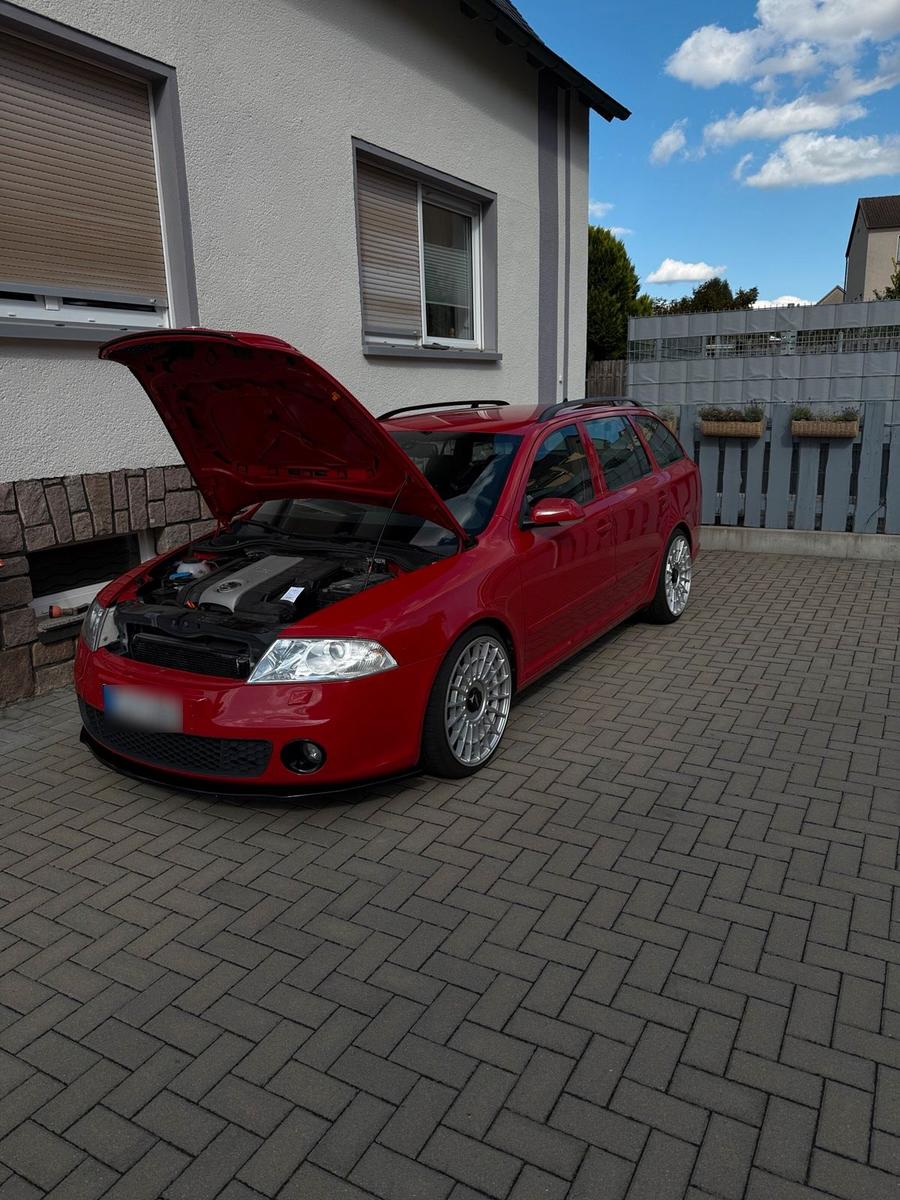Skoda Octavia 2006 — engine 200 HP (147kW)