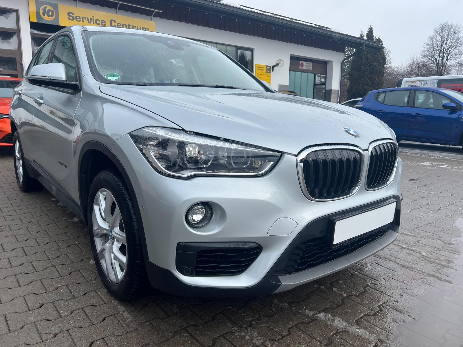 BMW X1 i20xDrive Advantage*8-Fach Alu,Ski-Durchlade*