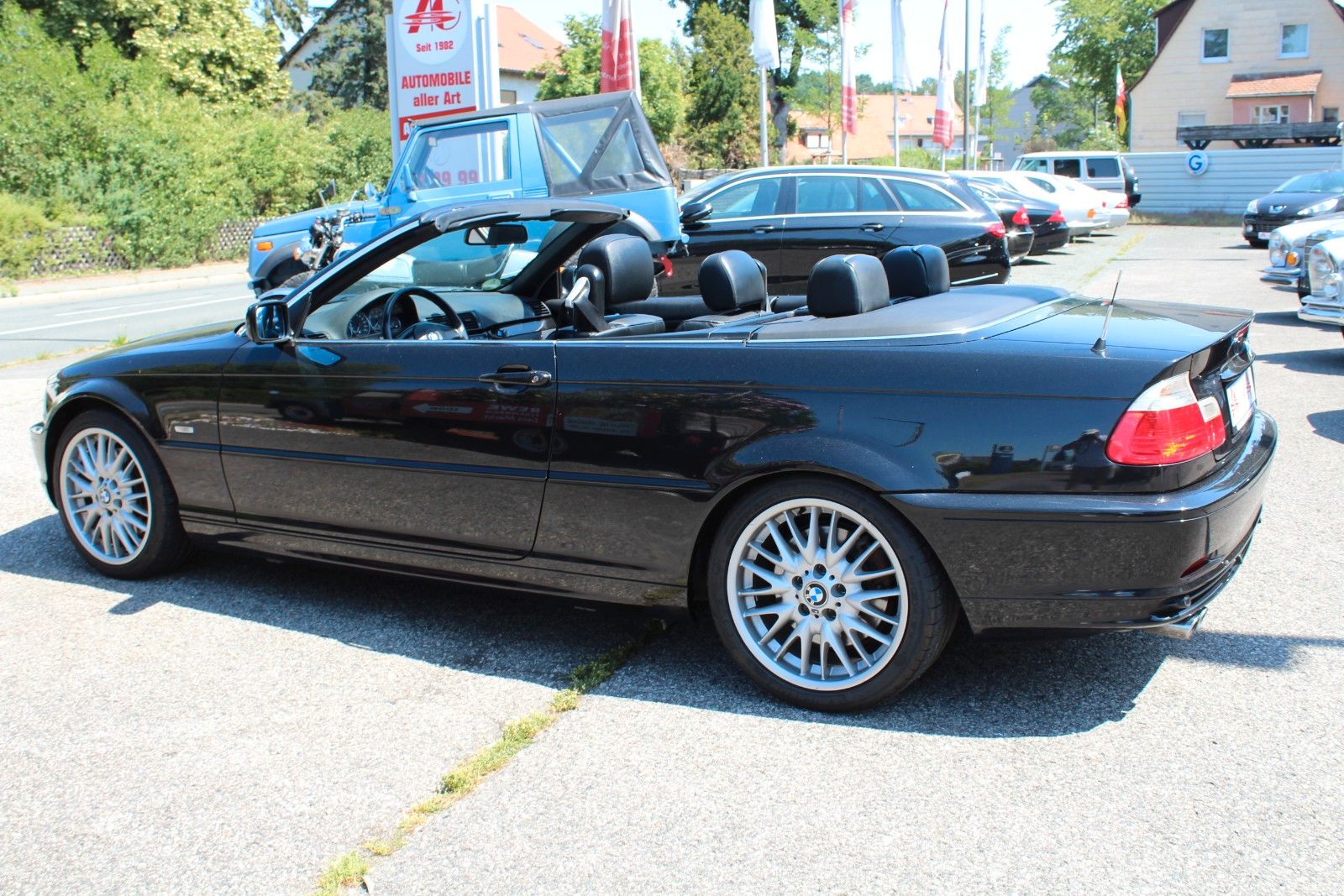 330Ci CABRIO 1. Hand Scheckheft!!