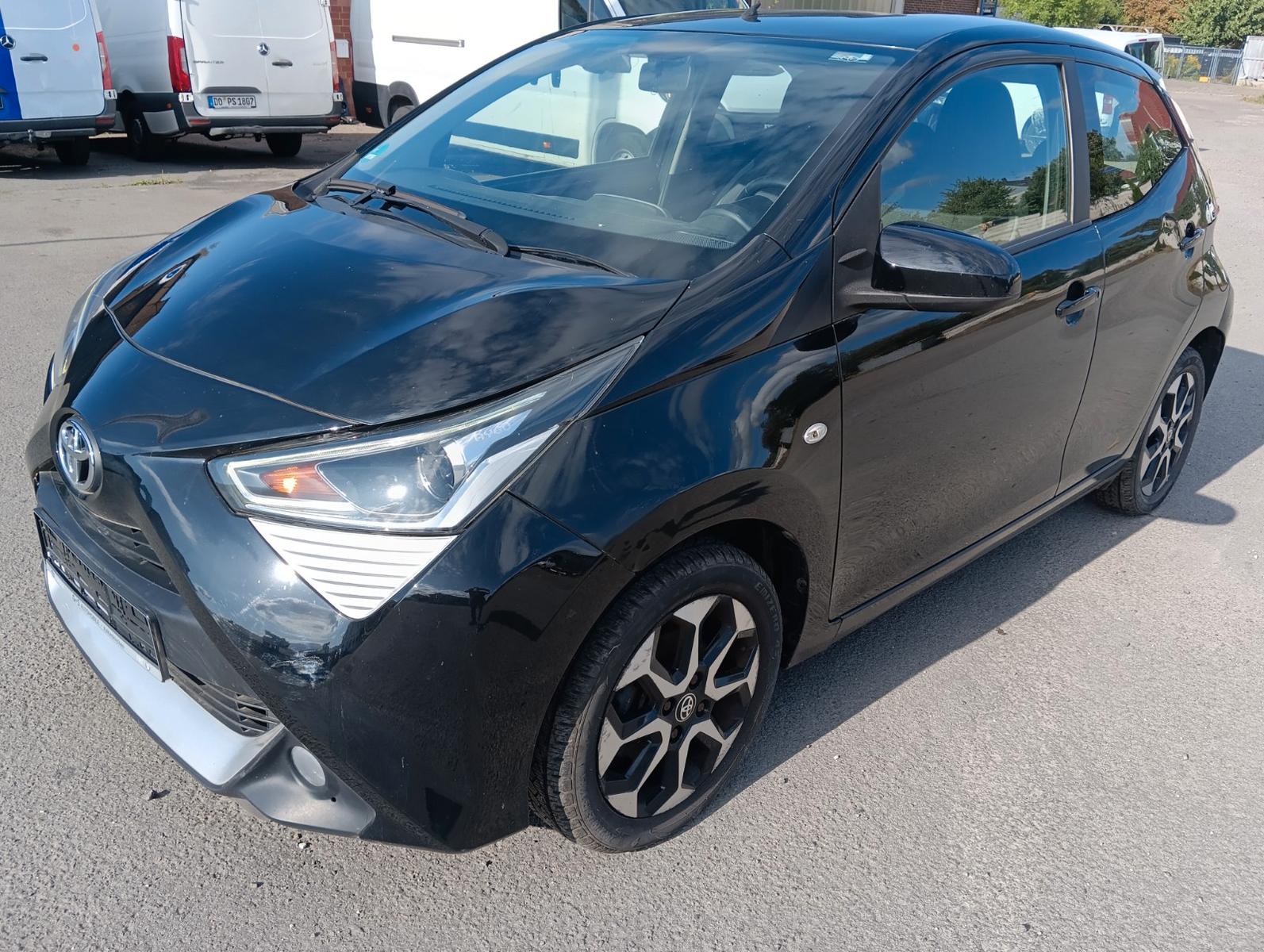 Toyota Aygo (X) 1,0-l-VVT-i Team D