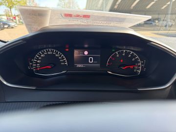 Peugeot 2008 1.2 PureTech 100 Active NAVIKAMERATEMP.