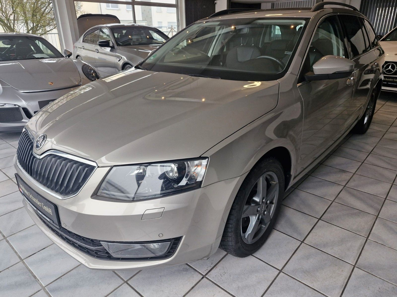 Gebrauchtwagen Skoda Octavia Octavia Combi Style*ATM*Bi-Xenon*SmartLink* in Deggendorf