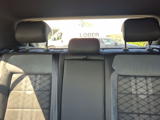 T-Roc R-Line 1.5 TSI DSG,LED,Navi,Kamera,AHK