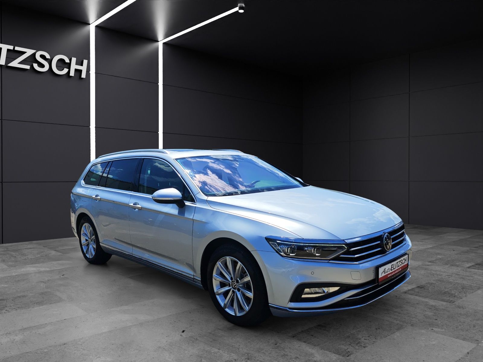 Fahrzeugabbildung Volkswagen Passat Variant TSI Elegance DSG 4M Matrix Navi A