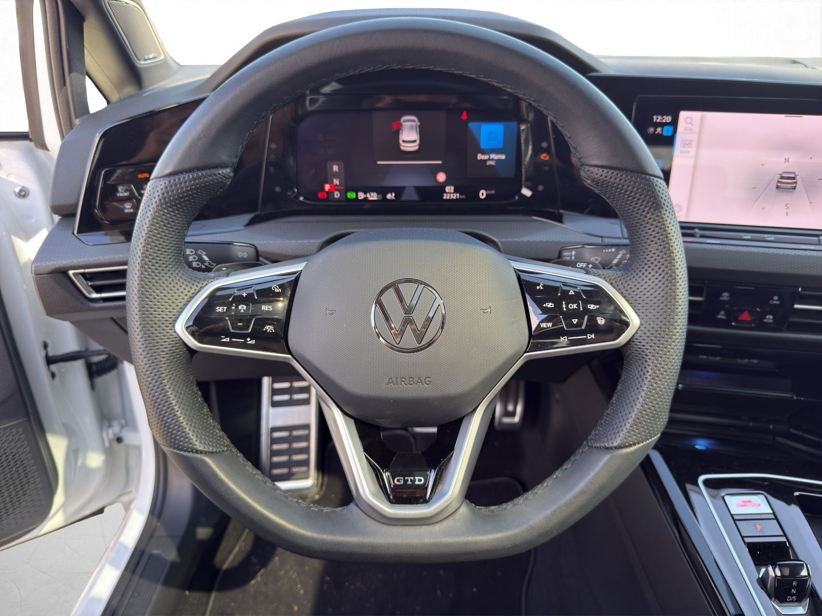 Volkswagen Golf GTD 2.0 DSG NAVI AHK BLACKSTYLE PANO LEDER foto 8