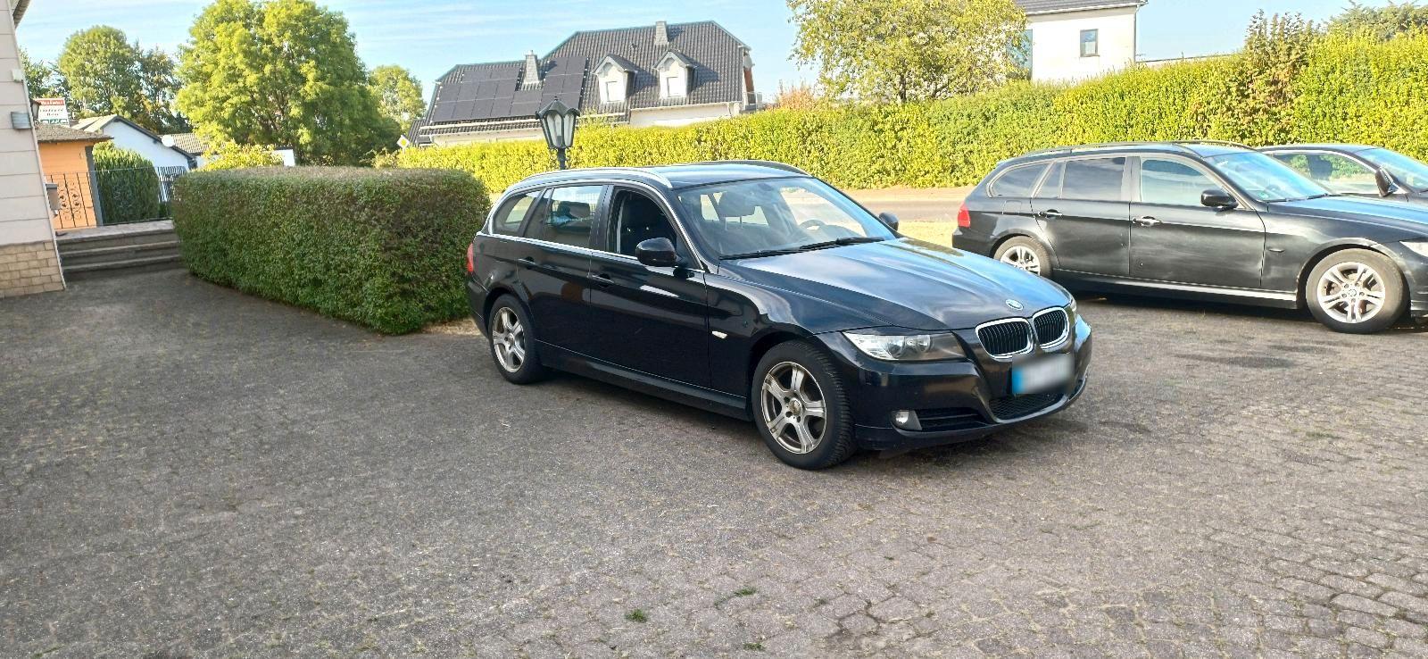 BMW 320 2011 — photo 10