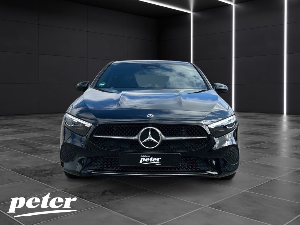 Mercedes-Benz A 180 d Kompaktlimousine Progressive*Multibeam imagem 2