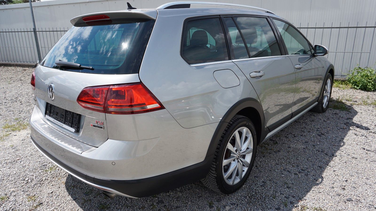 Fahrzeugabbildung Volkswagen Golf VII Alltrack, Variant, BMT, 4M,T.Leder,Navi