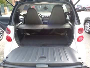 Bild 6 Smart ForTwo fortwo coupe MHD 70PS NAVI BT GJR SHZ KLI