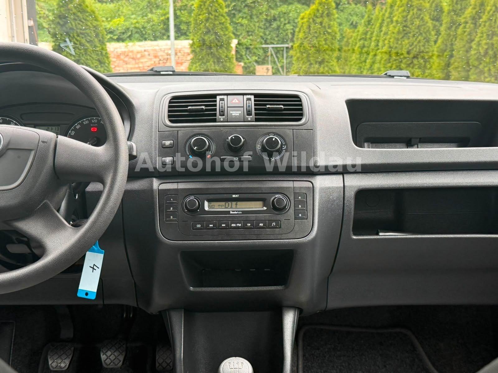Skoda Fabia 2009 — photo 18