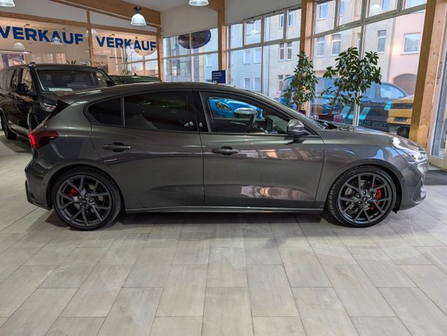Ford Focus ST X 2,3l Limousine
