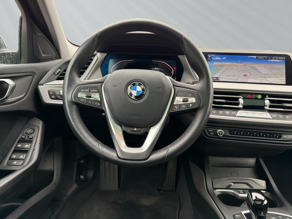 BMW 1 Series d xDrive HiFi Panorama LC Prof Komfortzugang, миниатюра 12